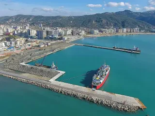 Balluku: Triporti në Vlorë jepet me koncesion, do të jetë i integruar