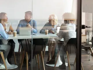 Mbretëria e Bashkuar do të fillojë provën më të madhe në botë për javën me 4 ditë punë