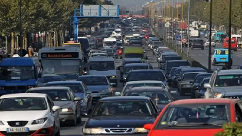 Ligjvënësit e BE mbështesin ndalimin e shitjes së makinave me benzinë dhe naftë nga viti 2035