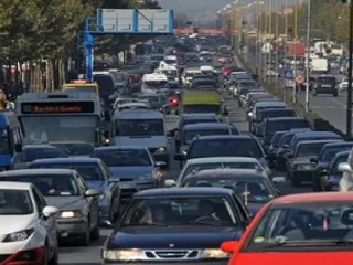 Ligjvënësit e BE mbështesin ndalimin e shitjes së makinave me benzinë dhe naftë nga viti 2035