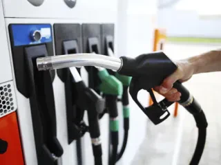 “Të zgjatet kompensimi për naftën” – Transporti, Memaj: Në mungesë të masave mbështetëse, më pak mjeteve në shërbim