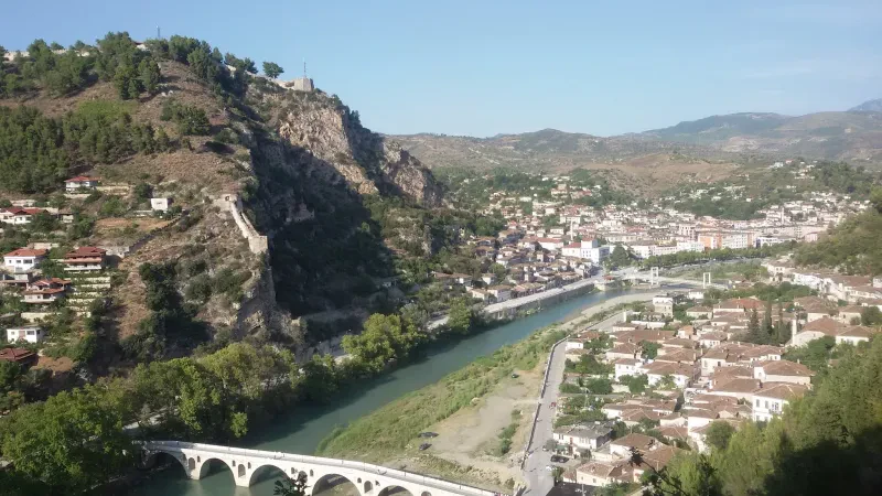 Projektbuxheti 2023/Kuvendi i Shqipërisë dhe qarku i Beratit kërkesë deputetëve për fonde shtesë