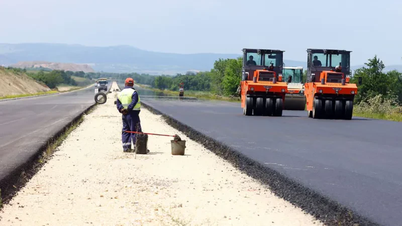 Miratohet kredia 56.8 milionë dollarë për Qukës-Qafë Plloçë – MIE: Punimet mbyllen në 2024-ën. Mziu: Rritët me 72% kostot fillestare!