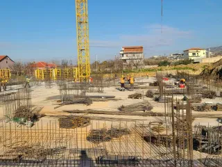 Kontratat porositëse në ndërtim në rënie edhe këtë vit, por çmimet pritet të vijojnë rritjen