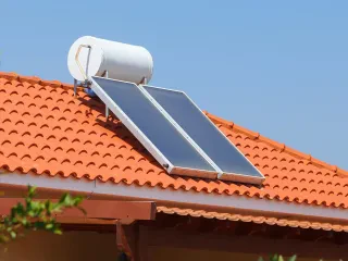Energji në tarracën tënde: Skema e mbështetjes për familjarët, hapat dhe kushtet, nga aplikimi tek instalimi