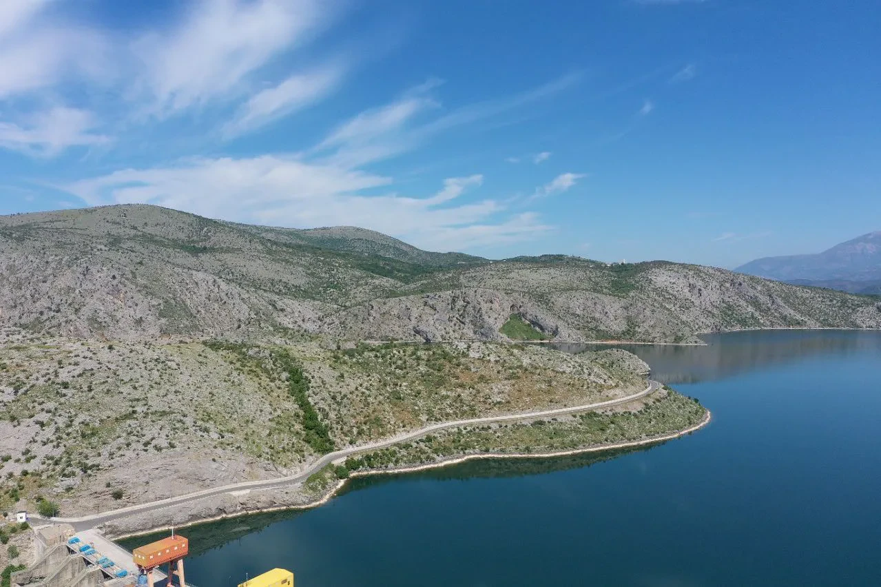 Situata në kaskadën e Drinit – Rezerva energjetike, 55% më pak se korriku. Niveli i Fierzës, i njëjtë me 2 muaj më parë
