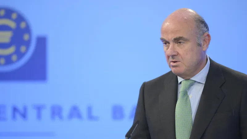 “Ne duhet të bëjmë punën tonë”, zyrtari i lartë i BQE mbron rritjen e normave të interesit për të luftuar inflacionin