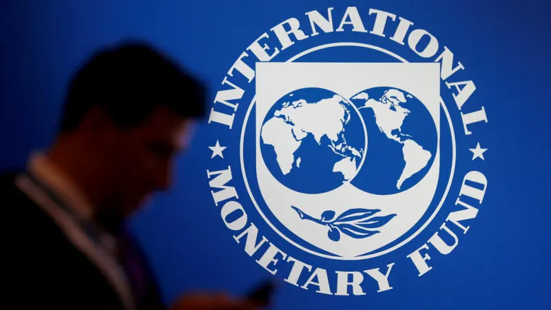 “Perspektiva ekonomike globale, më e zymtë” – FMN paralajmëron rreziqe të shumta përtej parashikimeve të mëparshme