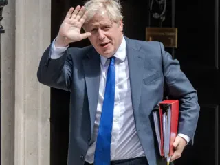 Johnson fiton 276 mijë paund nga leksionet – Ish-kryeministri britanik “rizbulon” veten si profesor