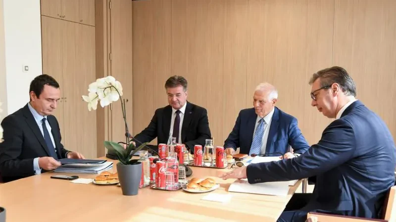 Takime urgjente mes Borrell, Kurtit dhe Vuçiç për targat!