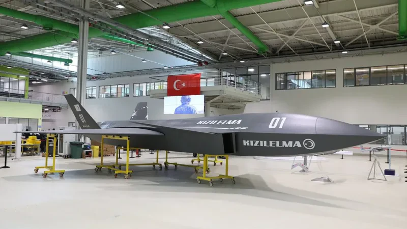 Turqia prezanton “Mollën e kuqe”, dronin që mund të ndryshojë konceptin e luftës ajrore