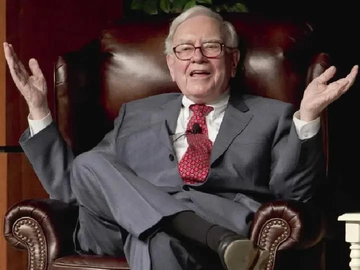 Warren Buffett dhuron 750 milionë dollarë në prag të Festës së Falënderimeve!