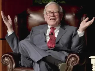 Warren Buffett dhuron 750 milionë dollarë në prag të Festës së Falënderimeve!