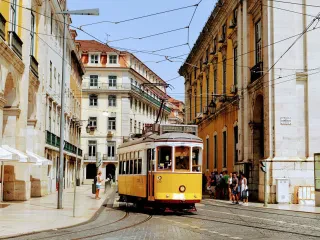 Emigrantët renditin qytetet më të mira dhe më të këqija europiane për të jetuar dhe punuar!