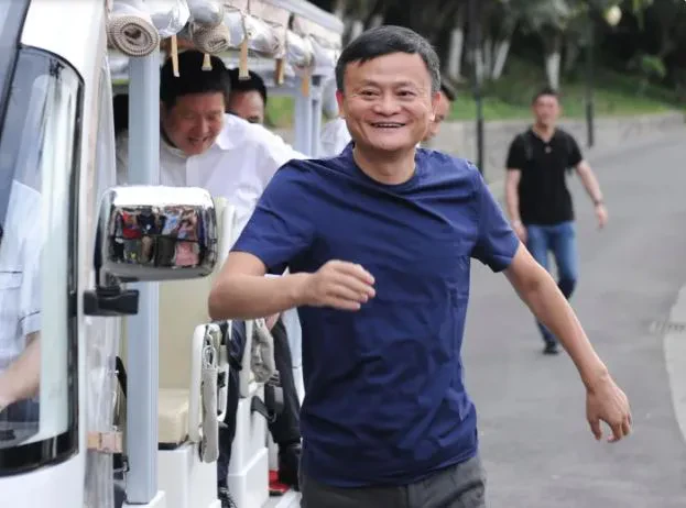 Jack Ma, miliarderi i Alibaba, u zhduk nga publiku në vitin 2020 – Financial Times raporton: Ndodhet në Tokio!