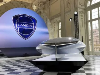 Rilindja e Lancia me modelet fantastiko-shkencore