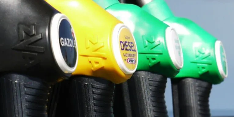 18 mijë euro gjobë për “Albpetrol” – Neglizhencë në sigurinë e të dhënave, lë “zbuluar” subjektet