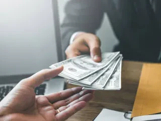 Qeveria, 5.46 miliardë euro kredi të huaja – Eurobondet “delja e zezë” e borxhit, zënë 32.9 % të totalit