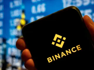 Bitcoin-et tuaja janë të ngrira: Binance ka pezulluar tërheqjen e parave!