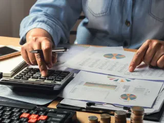 Qeveria “thellon” me 31.5 milionë euro listën e borxheve të papaguara – Punë publike po kryhen pa fonde, shtohet “barra” nga vendimet gjyqësore
