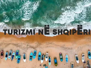 Turistët shpenzuan 1 mld euro gjatë verës – Rekord absolut për vendin, 35% më shumë se rekordi i mëparshëm. Mbi 2 mld euro në 9 muaj