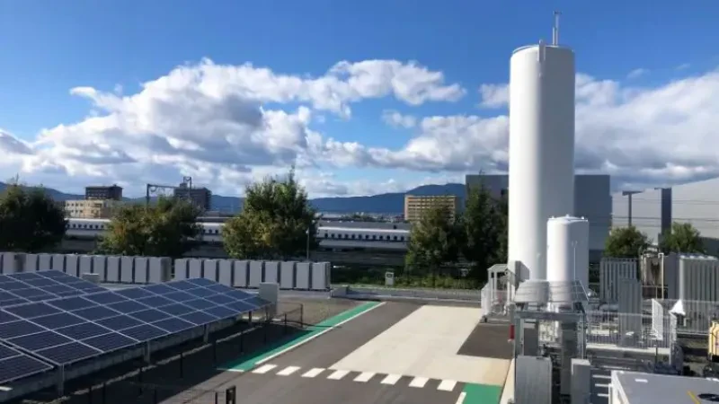 Me paketat e baterive Tesla dhe rezervuarin më të madh të hidrogjenit, Panasonic teston fabrikën e së ardhmes!
