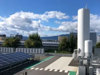 Me paketat e baterive Tesla dhe rezervuarin më të madh të hidrogjenit, Panasonic teston fabrikën e së ardhmes!