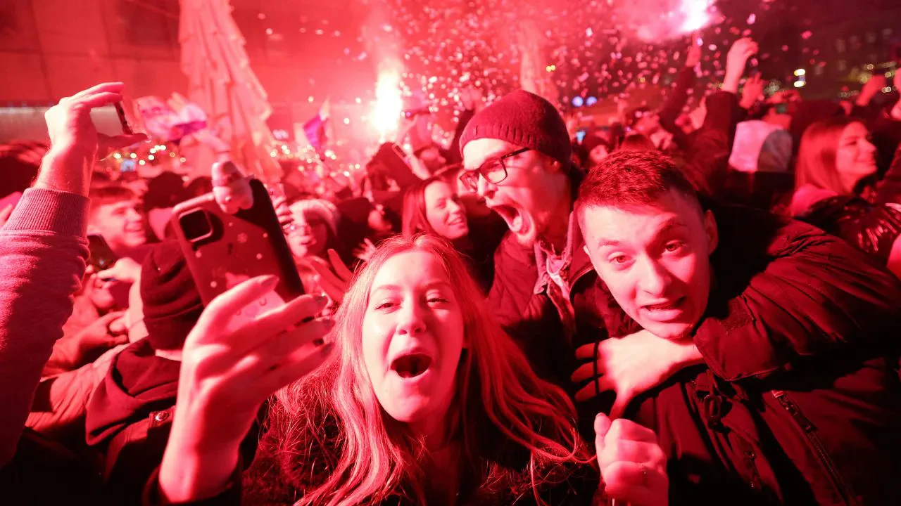 Si një vend 31-vjeçar u bë një peshë e rëndë e futbollit botëror!