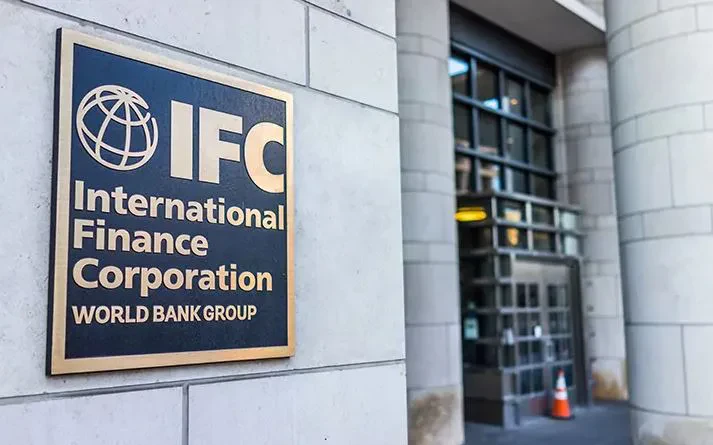 IFC nis bashkëpunim me BE-në / Nxisin integrimin ekonomik në Ballkanin Perëndimor duke mbështetur ekonominë e gjelbër, energjinë e rinovueshme dhe dixhitalizimin