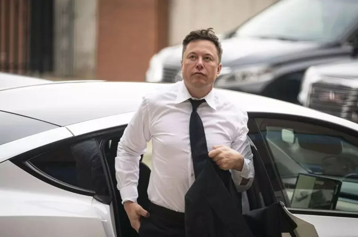 “T’ia kalojë Apple”: Elon Musk premtoi ta bënte Tesla-n kompaninë më të vlefshme në planet!