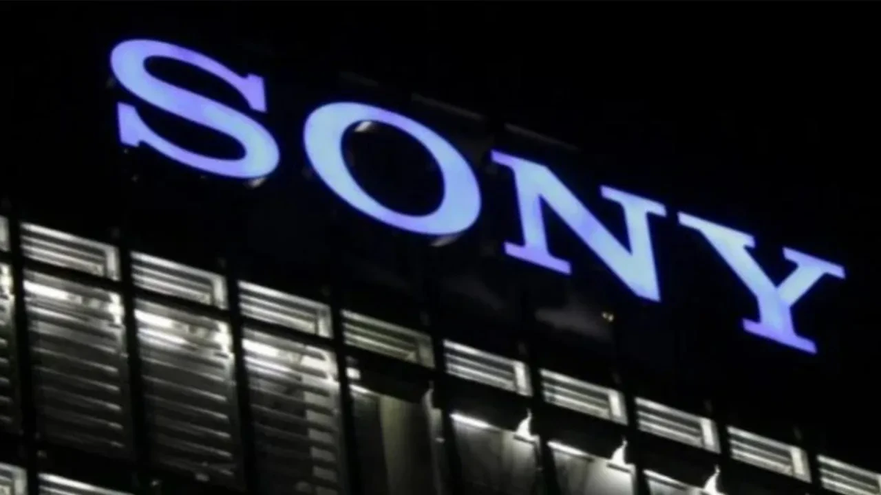 Pas 40 vitesh, Sony kthen pajisjen e harruar