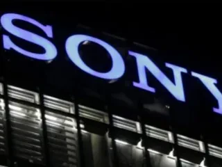 Pas 40 vitesh, Sony kthen pajisjen e harruar