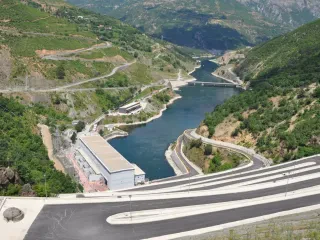 Inteligjencë artificiale për Kaskadën e Drinit – KESH hap supertenderin, 250 milion lekë. Platfromë online për menaxhimin e digave