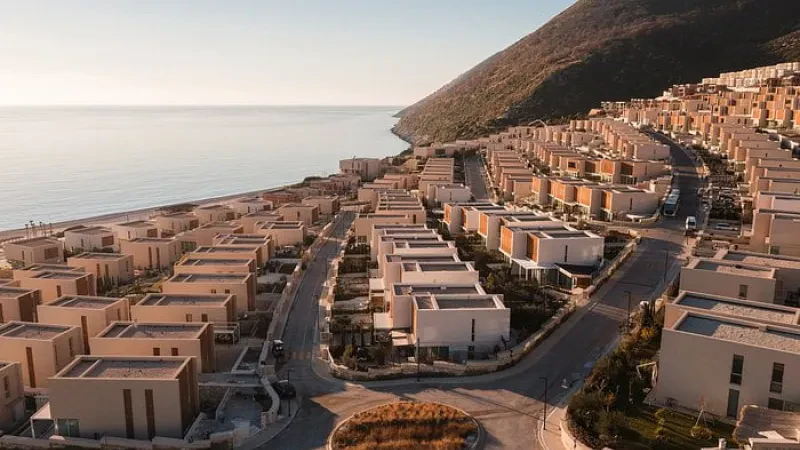 “Green Coast”, status special për hotel me 5 yje në Palasë – Qeveria miraton vendimin, turizëm elitar në rivierën shqiptare