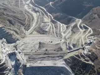 Shkelje në koncesionin e kaskadës së Devollit – KLSH: Miliona euro dëm ekonomik e të ardhura të munguara. Pak energji e përfituar nga shteti