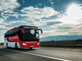 ‘Udhëtimi më i gjatë me autobus në botë’ – Do t’i duhet 56 ditë për të përshkruar Europën!