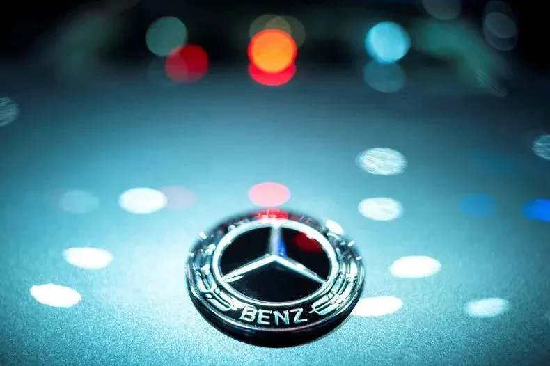 Mercedes-Benz prezanton E-Class, modelin më të fundit të motorit me djegie!
