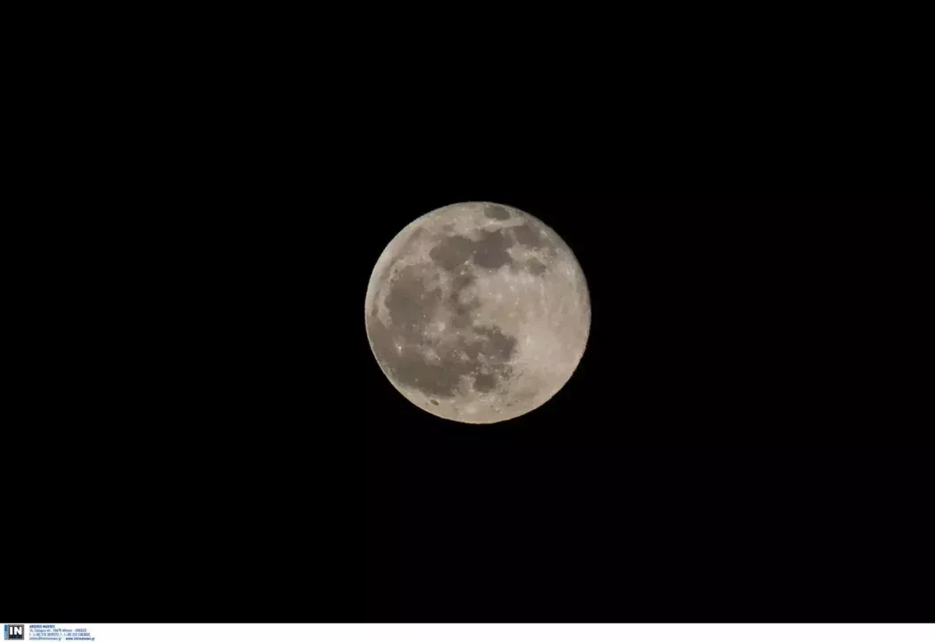 Nesër të gjithë sytë nga qielli, ç’do të ndodhë me Hënën mbrëmjen e 5 majit?