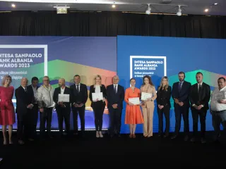 Intesa Sanpaolo Bank Albania paraqet fituesit e edicionit të parë “Intesa Sanpaolo Bank Albania Awards”
