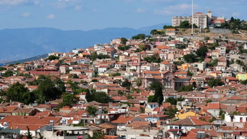 Këto qytete pak të njohura janë disa nga pikat më të bukura të Mesdheut!