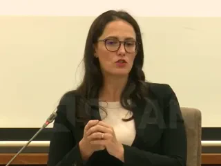 Shtyhet aplikimi i rritjes së pagave për administratën, por shtesat do të jepen bashkë. Paralajmërohet edhe rritja e pensioneve
