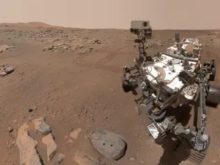 Perseverance Selfie at Rochette Horizontal V2 1280x720