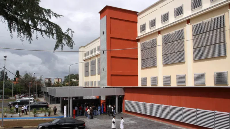 Projekt pilot për eficiencën e energjisë në QSUT – Hapet tenderi 44 milionë lekë. Institucioni, një nga konsumatorët më të mëdhenj