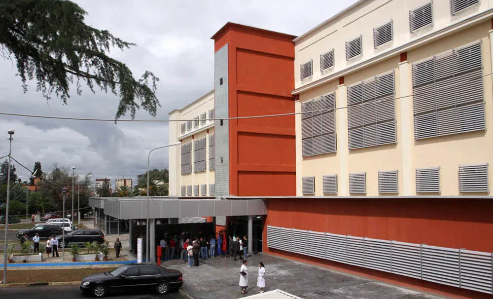 Projekt pilot për eficiencën e energjisë në QSUT – Hapet tenderi 44 milionë lekë. Institucioni, një nga konsumatorët më të mëdhenj