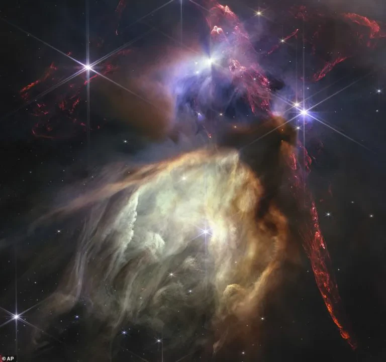 Teleskopi i NASA-s sjell pamje nga vendi ku lindin yjet