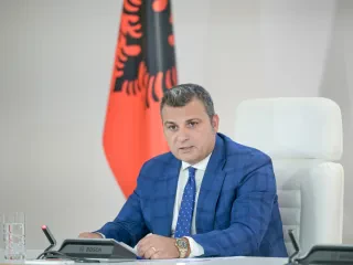 Inflacioni i nëntorit “qetëson” normat e interesit! Këshilli Mbikëqyrës i BSH nuk e ndryshon për kreditë dhe depozitat