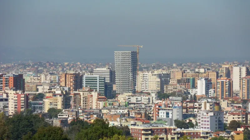 Sa u rritën qiratë në Tiranë dhe Bregdet? – Publikohet analiza e Departamentit të Kërkimeve në BSH me 34 mijë listime