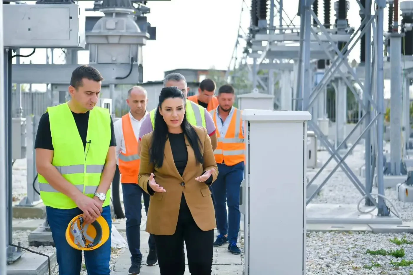 Rënia e konsumit të energjisë elektrike, ministrja Balluku: Ka të bëjë me dy fakte optimiste për vendin.Politikat kanë dhënë rezultatet e para  