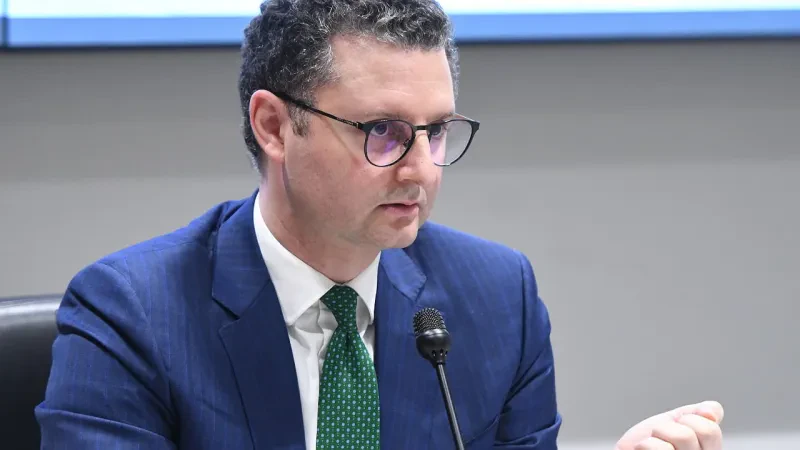 Nga Harvardi e LSE në krye të AMF/ Kush është ministri i ri i Financave, Ervin Mete