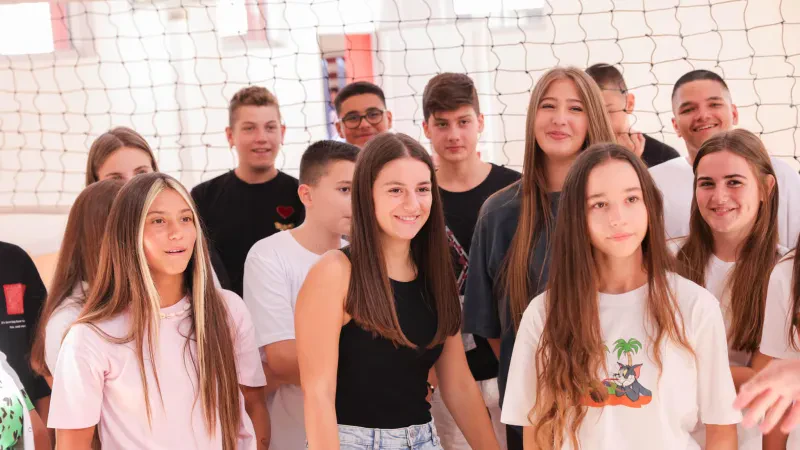Viti i ri shkollor/ Urimet për nxënësit, nga shkollat e reja. Paralajmërohen investime të tjera